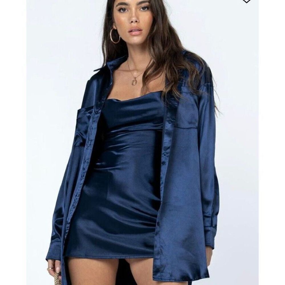 Princess Polly Annalise Oversized Satin Button down Top Size 4 Navy Blue Y2K